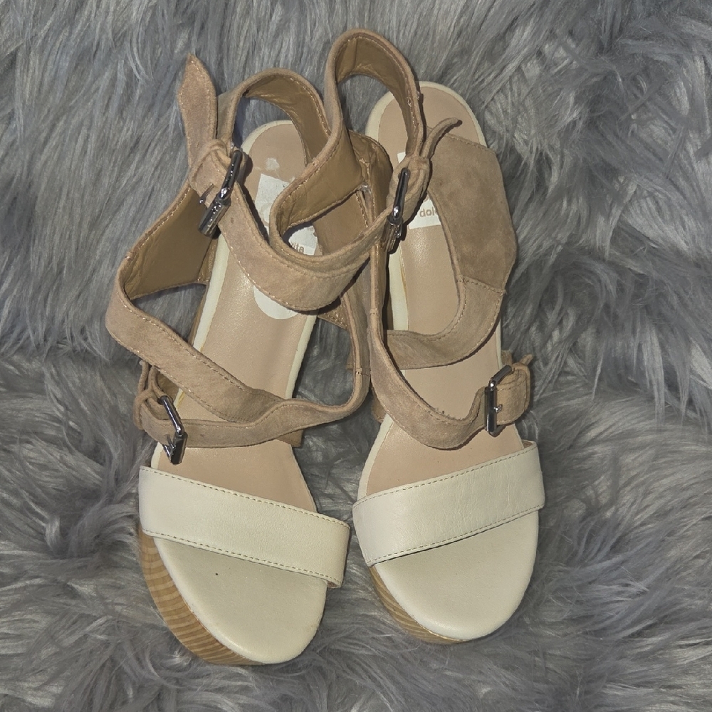 Dolce Vita Beige and Tan Strappy Platform Wedge Sandals - Picture 5 of 6